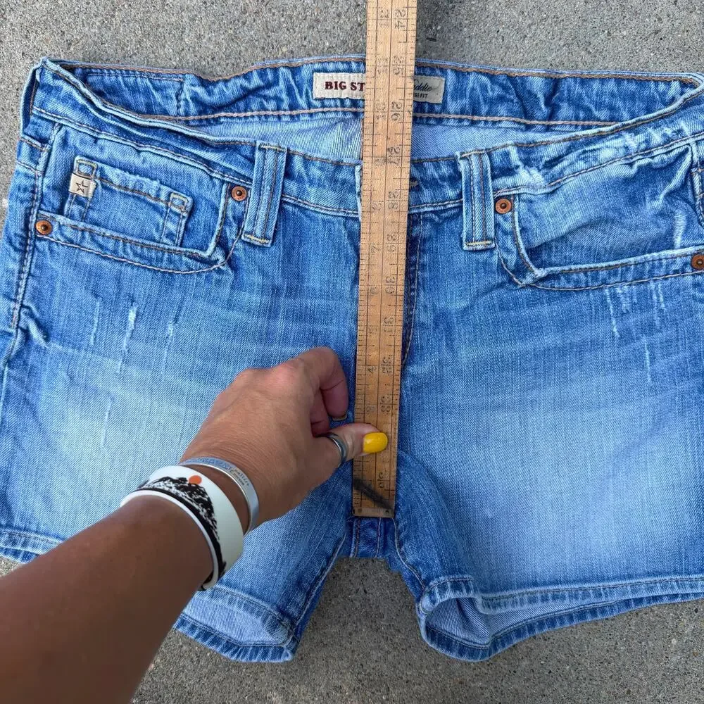 Y2K Big Star Maddie Mid Rise Fit Whiskered Blue Jean Shorts Size 30